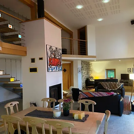 Les Hauts De La Piquante Pierre