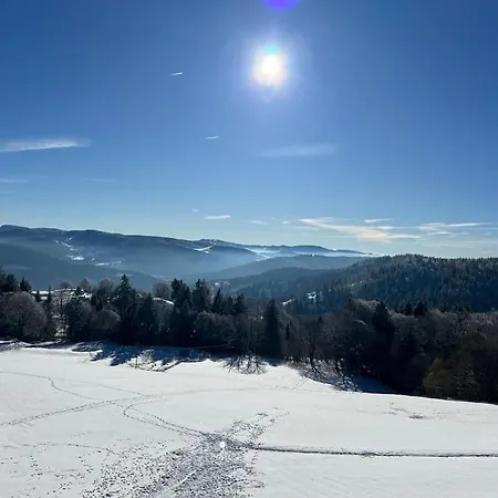 Les Hauts De La Piquante Pierre *